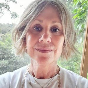 Meet your Posher, Suzy